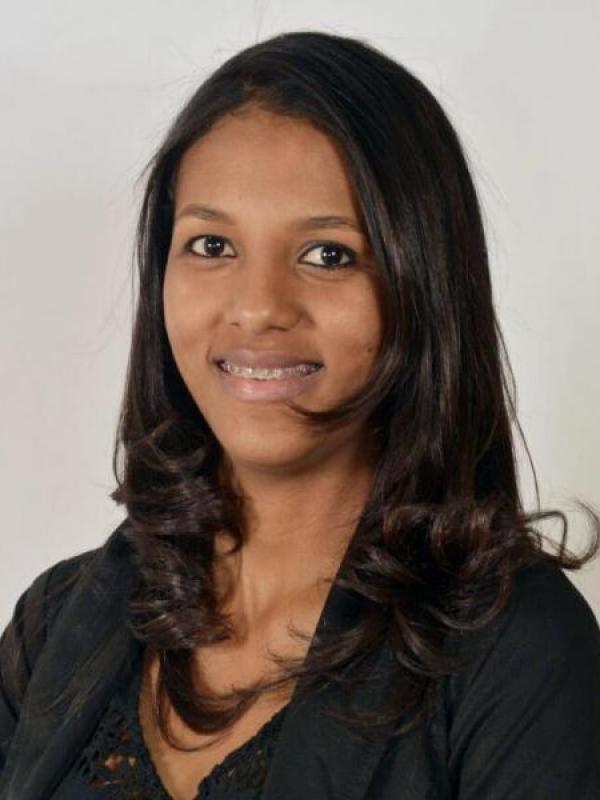 Poliana de Souza Laudin